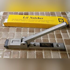 Lil Notcher 90* Degree Manufactured by Cascade Lead Products Ltd Vancouver Canad